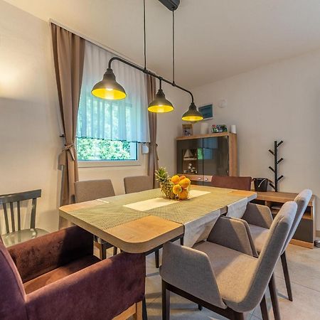 Villa Zora, Starigrad Paklenica, Seline Dış mekan fotoğraf